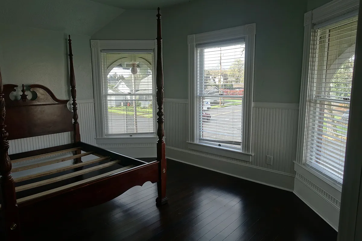 Bedroom - 990 SE Shelton St #B-2