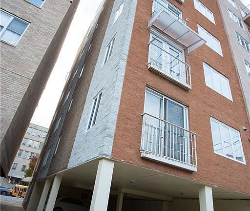 2nd image of 2475 Ocean Ave #5