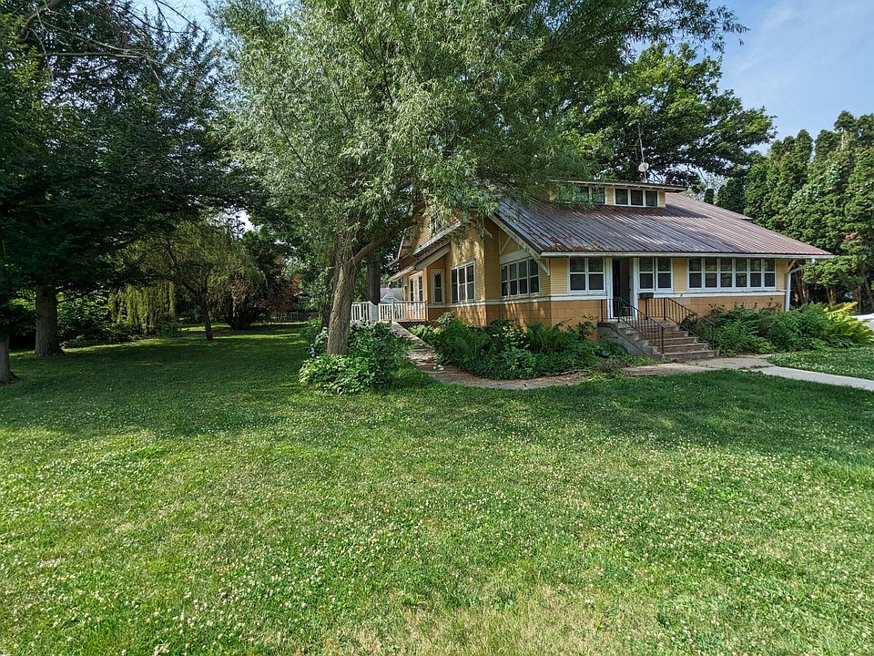 824 Courtright St, Mapleton, IA 51034 MLS 11188582 Zillow