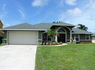 383 SW Dustin Ave, Port Saint Lucie, FL 34953