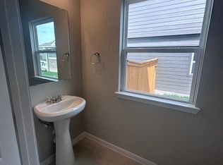 601 Yellow Ribbon Trl, Jarrell, TX 76537