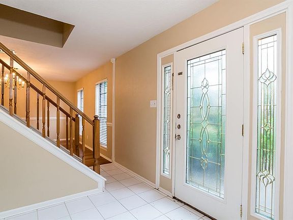 3rd image of 3803 Spruce Glen Dr
