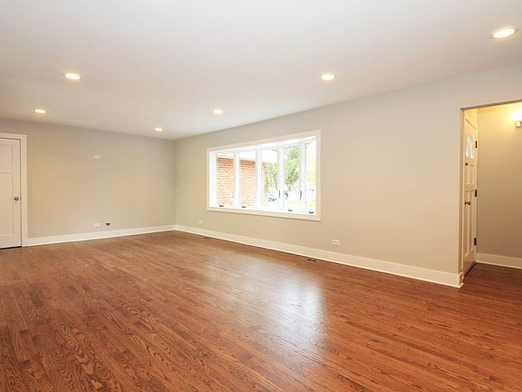 3rd image of 126 S Circle Ave