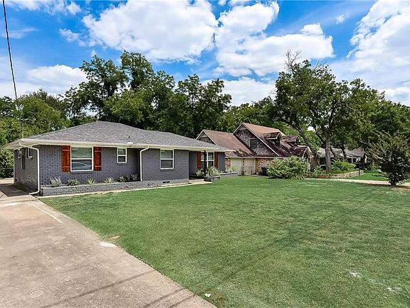 2nd image of 5810 Caracas Dr