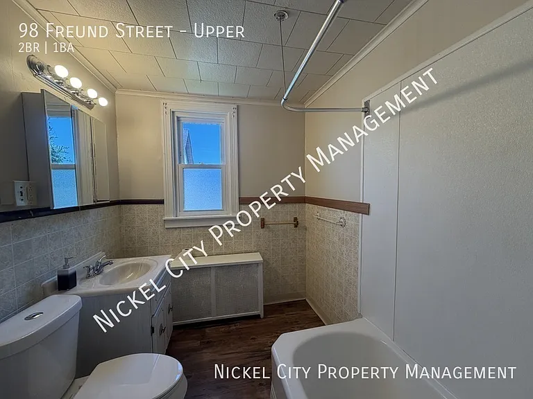 98 Freund St #UPPER — Photo 12