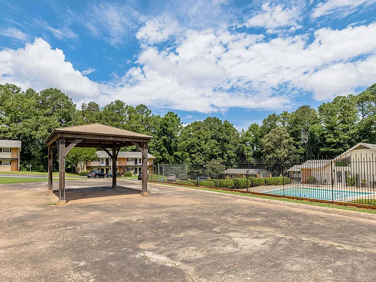 Premier Club Living Apartments in Union City, GA | Spacious Pet-Friendly Apartments Near I-85 — Photo 42