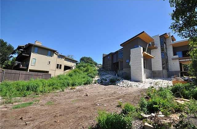 1st image of 19 Treemont Dr