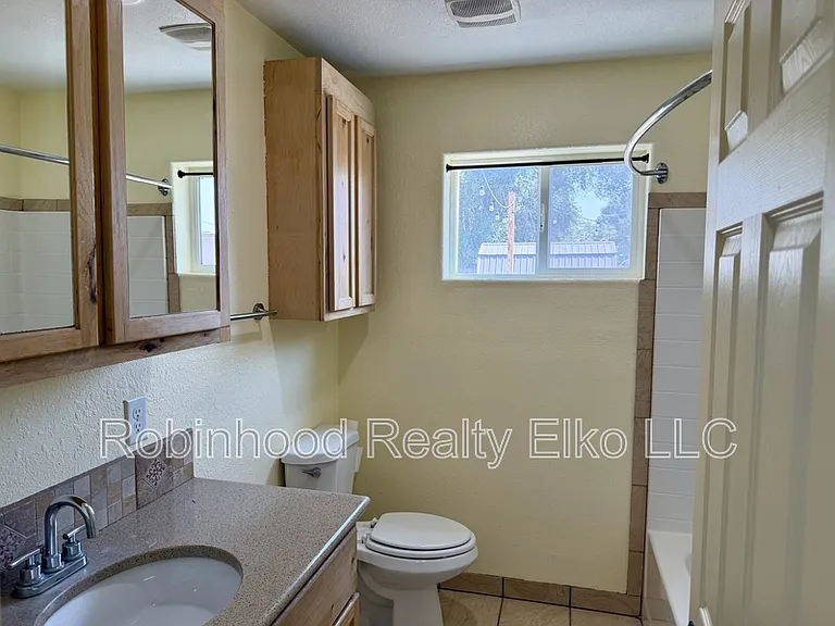 187 B St — Photo 16