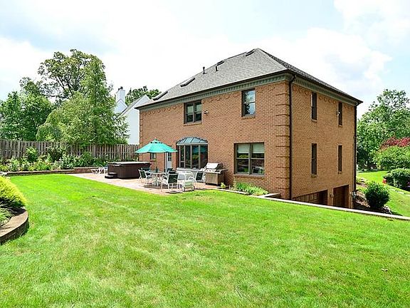 3rd image of 1896 Lake Marshall Dr