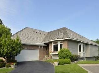 303 Waycliffe Dr N, Wayzata, MN 55391