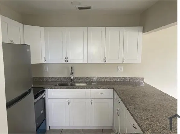 207 NW 32nd Ct, Pompano Beach, FL