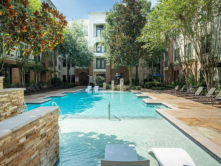 Braeswood Place — Photo 39