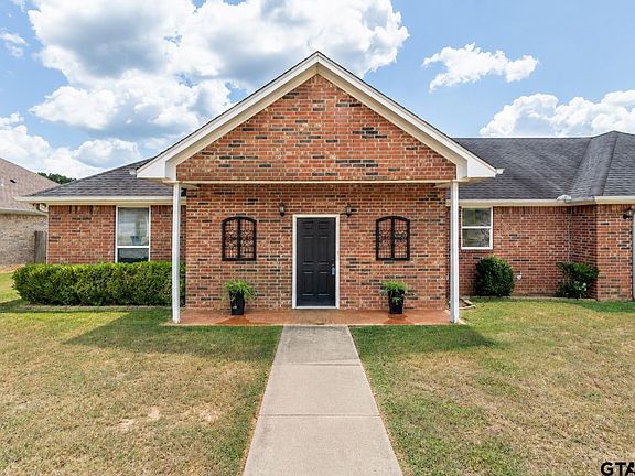 2nd image of 707 Jaxon Dr