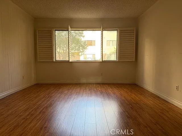 420 S Madison Ave — Photo 5