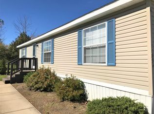 11334 N Lake Ct, Fenton, MI