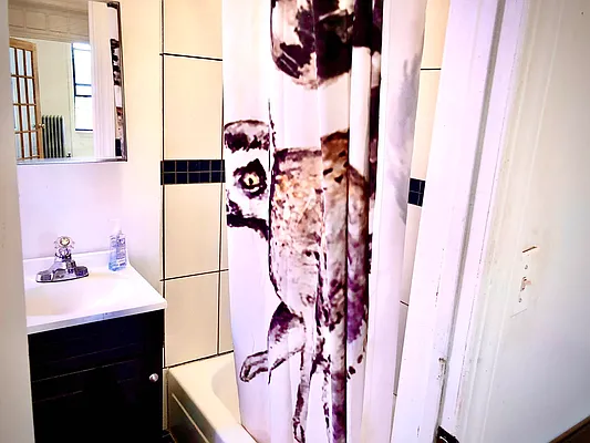 Rented by Linda N Eskander, LREB | media 25