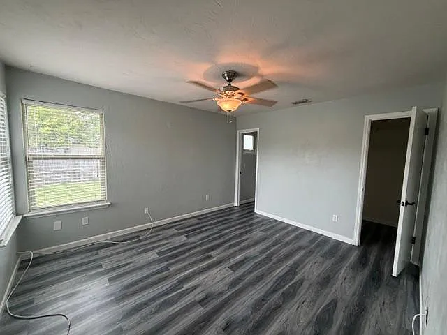 2360 Ironstone Dr E — Photo 11