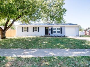 2326 Dawnshire Dr, Columbus, IN 47203