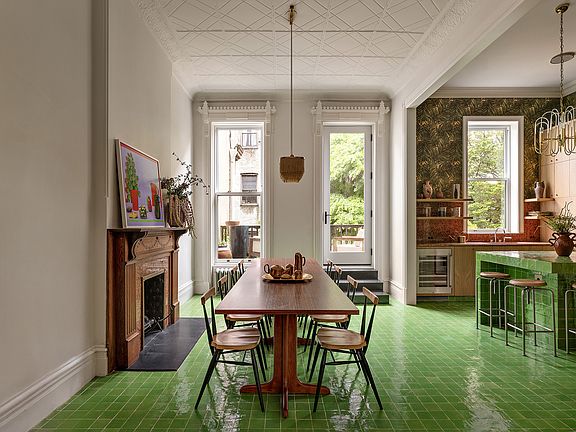 4th image of 234 Clinton St #1