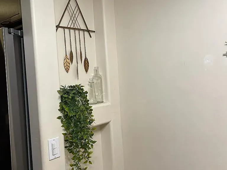 5252 Balboa Arms Dr #170 — Photo 12