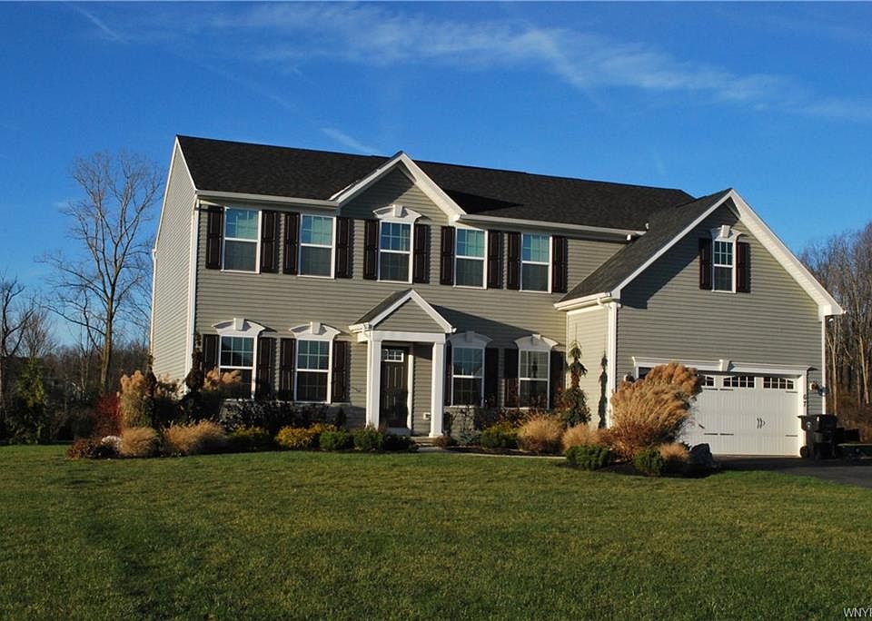 1st image of 67 Hilltowne Dr