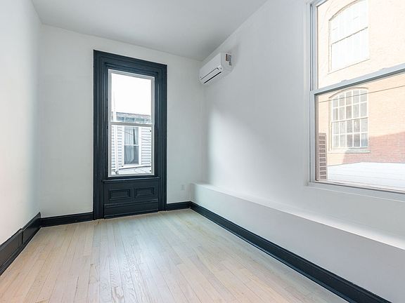 2nd image of 643-645 N 15th St #643-A