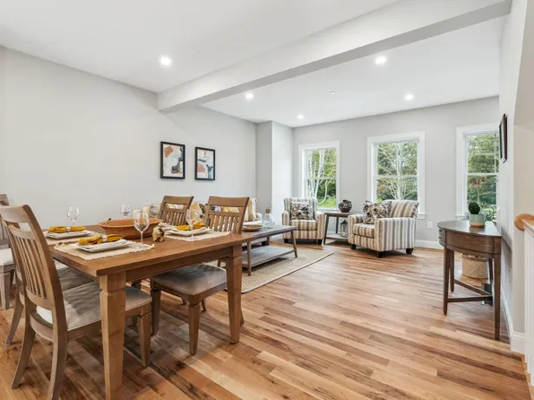 30 Juniper Lane, Portsmouth, NH 03801