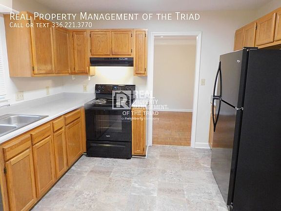 5th image of 104 Arcaro Dr