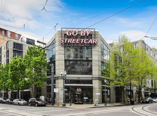 1030 NW 12th Ave APT 330, Portland, OR 97209