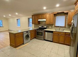 149-43 17th Rd #10, Whitestone, NY 11357