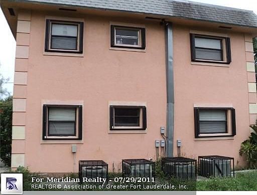 2nd image of 421 NW 7th Ter APT 3