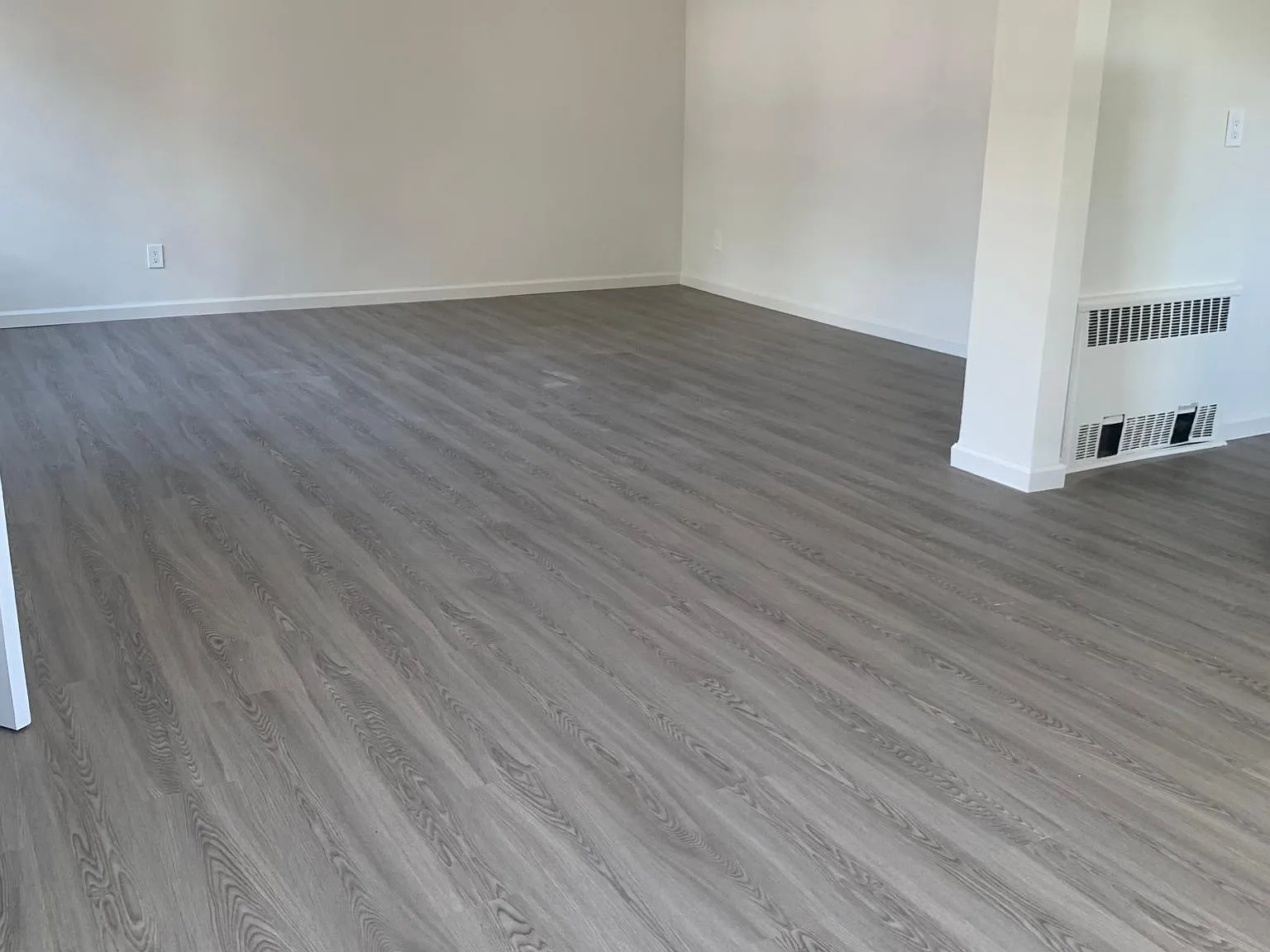 2302 Jerome Ave — Photo 4