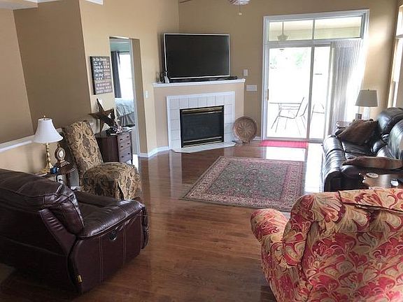 5th image of 4244 Fieldsedge Dr