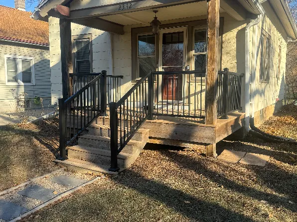 2332 S Woodward St, Milwaukee, WI 53207