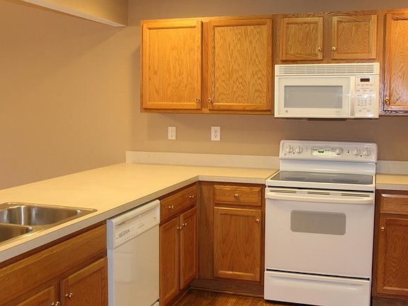 4th image of 252 Cornell Ave