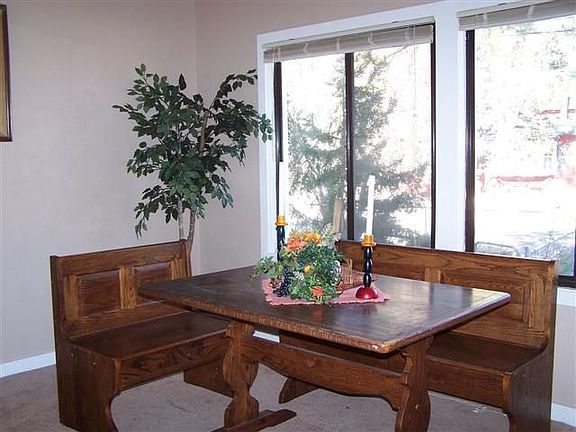 5th image of 256 Eureka Dr