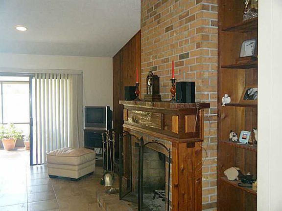 4th image of 16402 Ashwood Dr
