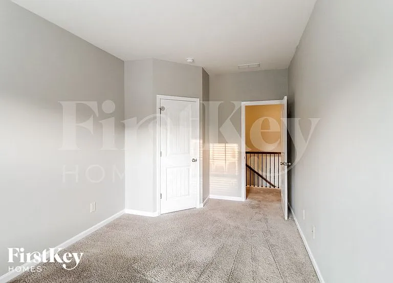 423 Fredrick Dr — Photo 11