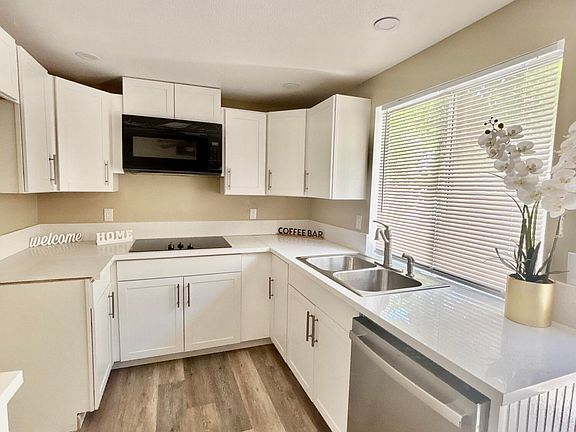 4th image of 3102 E Avenue Q13