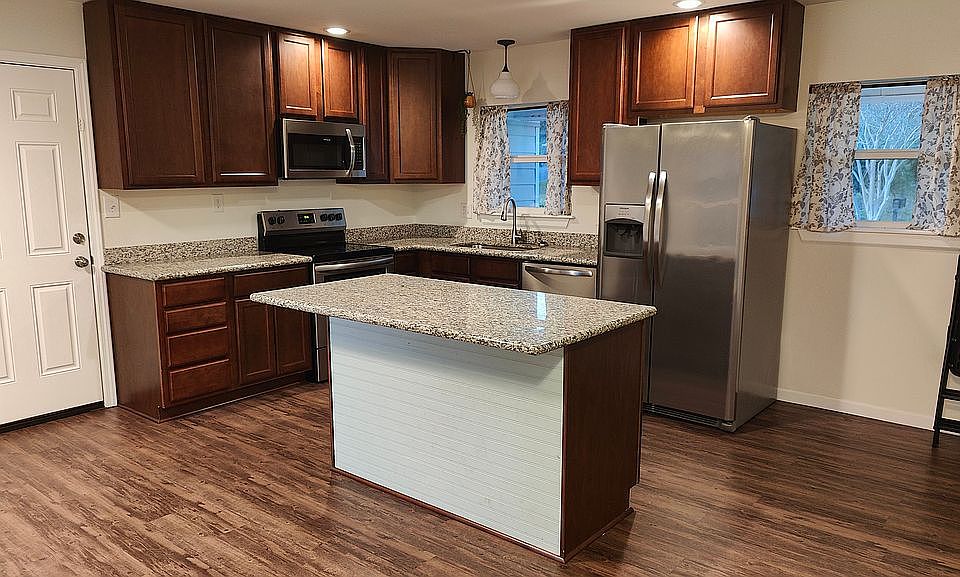 1st image of 3277 West Ave