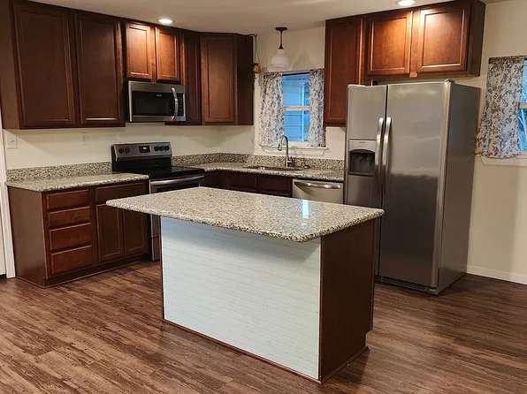 3277 West Ave, Gulf Breeze, FL 32563