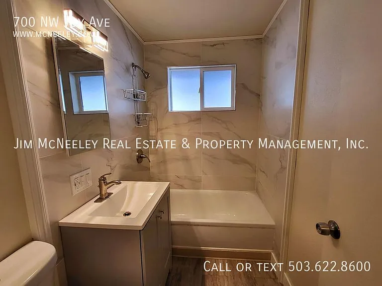 700 NW Joy Ave — Photo 7