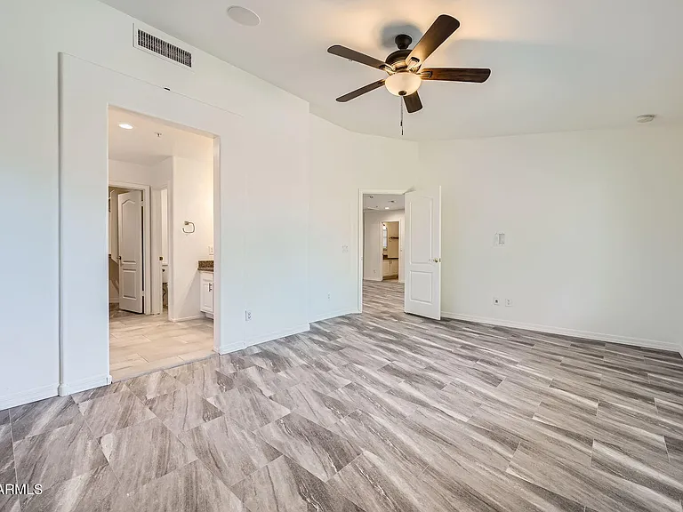 10310 E Le Marche Dr — Photo 12