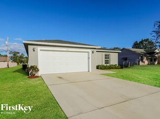 1809 SW Cameo Blvd, Port Saint Lucie, FL 34953