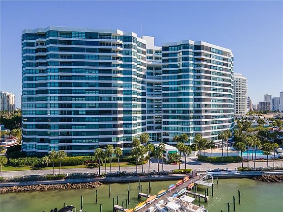 3rd image of 988 Blvd Of The Arts APT 1516