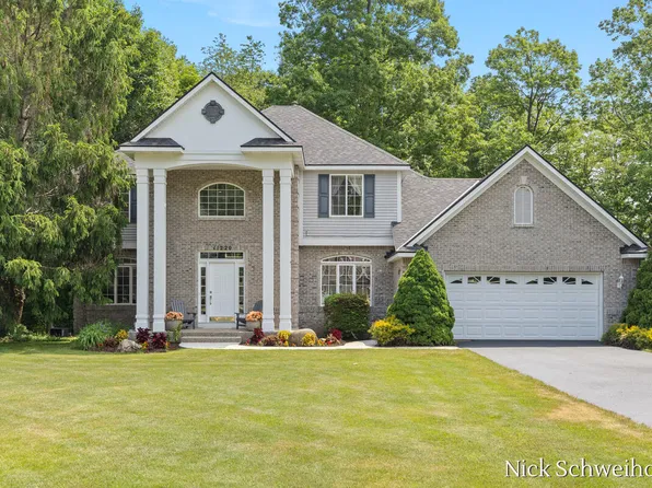 11220 Oak Grove Rd, Grand Haven, MI 49417