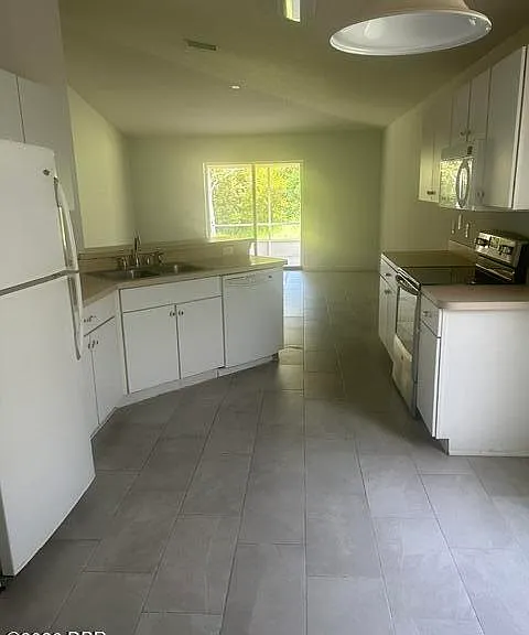113 Brasswood Ct — Photo 13