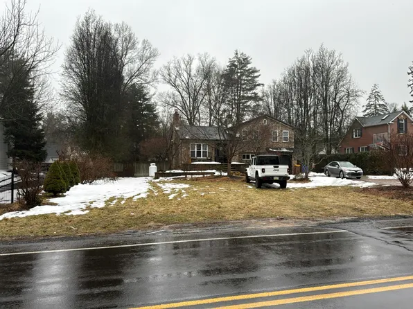 1805 Yardley Rd, Morrisville, PA 19067