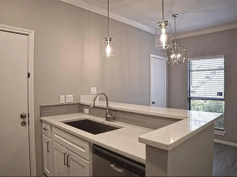 7340 Skillman St — Photo 5