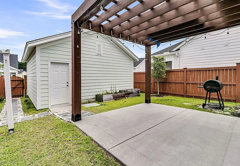 396 Ripple Park Dr — Photo 47